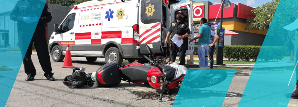 Motociclista se estampa y manda a su mamá al hospital